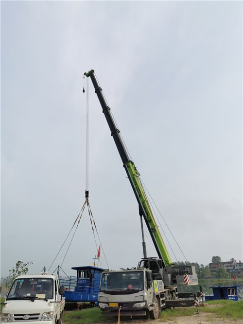 荣昌区桥梁建设吊装案例